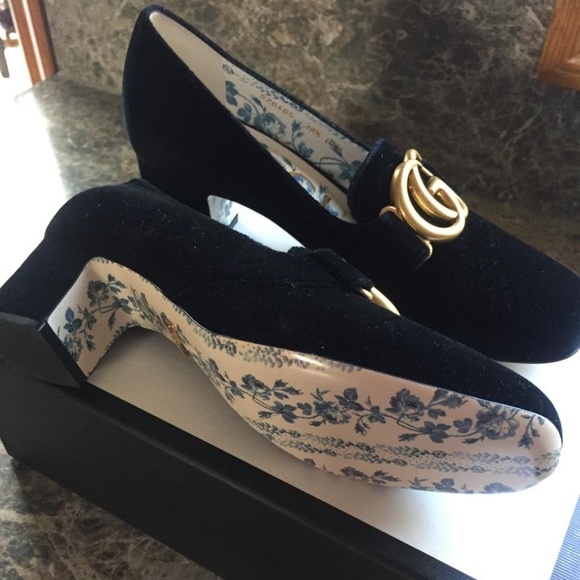Gucci Shoes - *SOLD* NIB Women's velvet Mid-Heel Pumps
Size 8.5